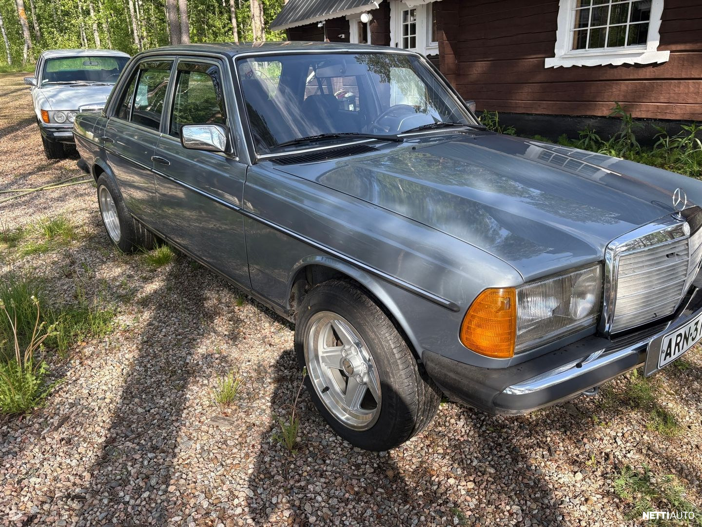 Mercedes-Benz 200