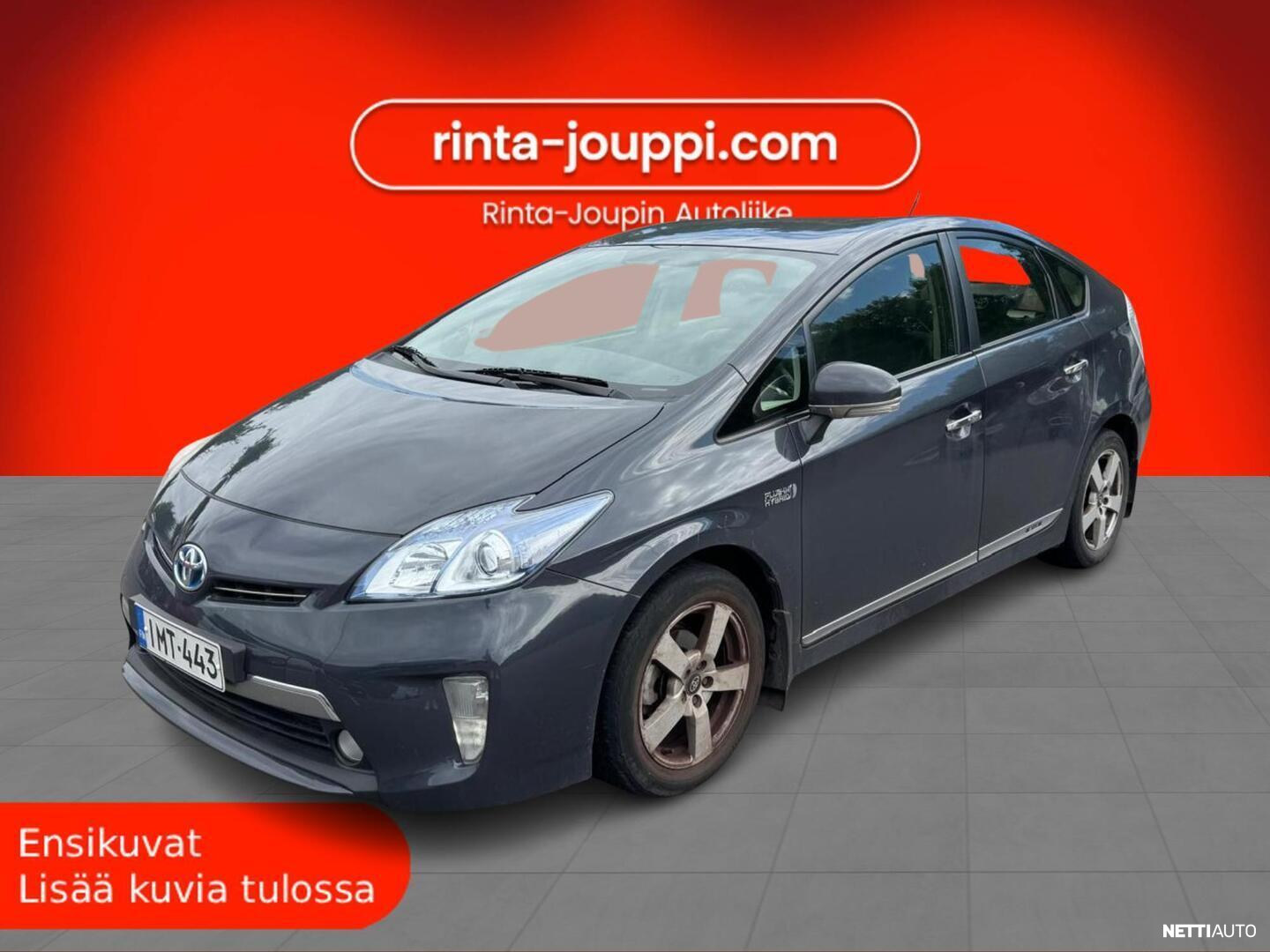Toyota Prius PHEV