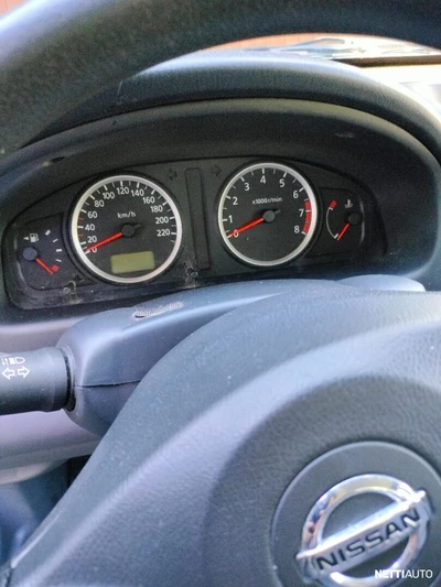 Nissan Almera Nissan Almera II (N16) 2003, photo 5/10