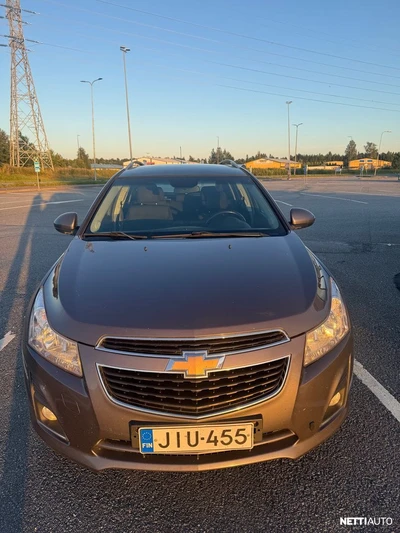 Chevrolet Cruze SW LT 1,4T 103kW MT6 2013, photo 3/19