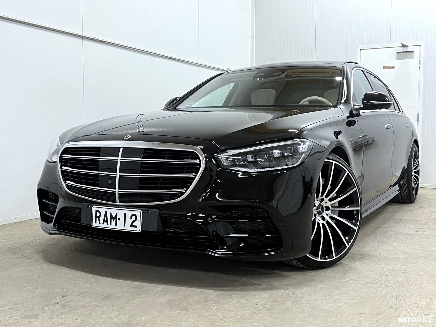 Mercedes-Benz S
