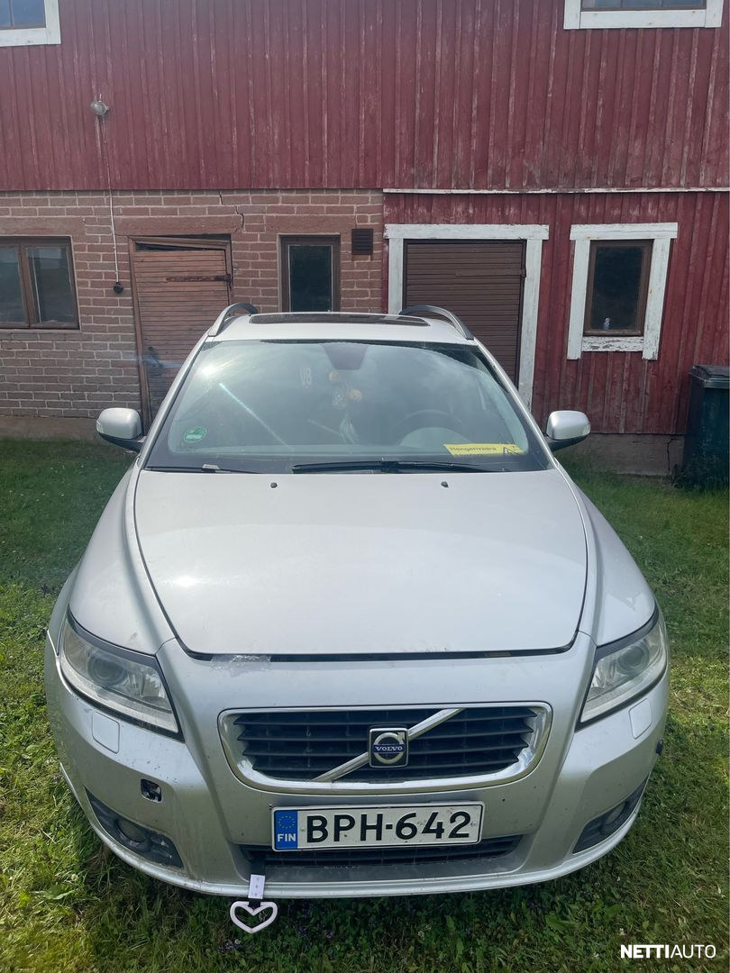 Volvo V50