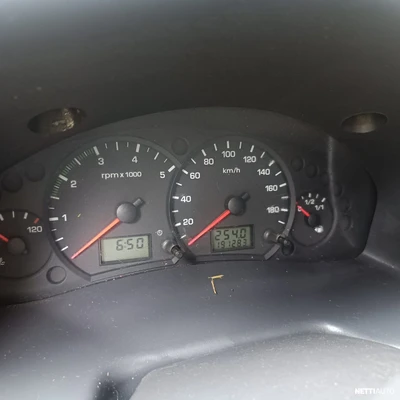 Ford Transit Kombi 300S 2,0TDCi 100hv 2006, photo 1/10