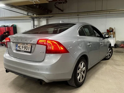Volvo S60 T3 Business aut 2014, photo 6/11