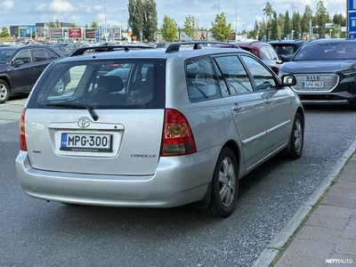 Toyota Corolla 2005, kuva 4/6