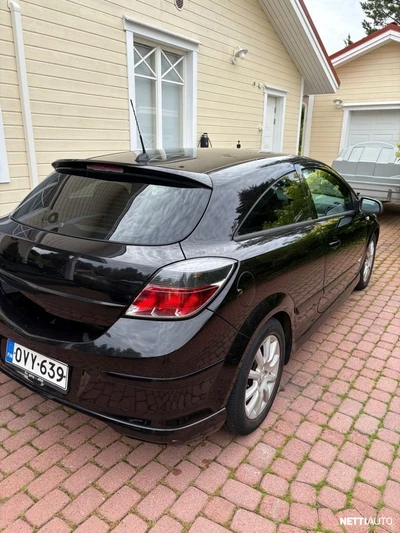 Opel Astra GTC 1,6 OPC 2007, photo 2/11