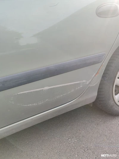Toyota Avensis 2001, photo 6/8