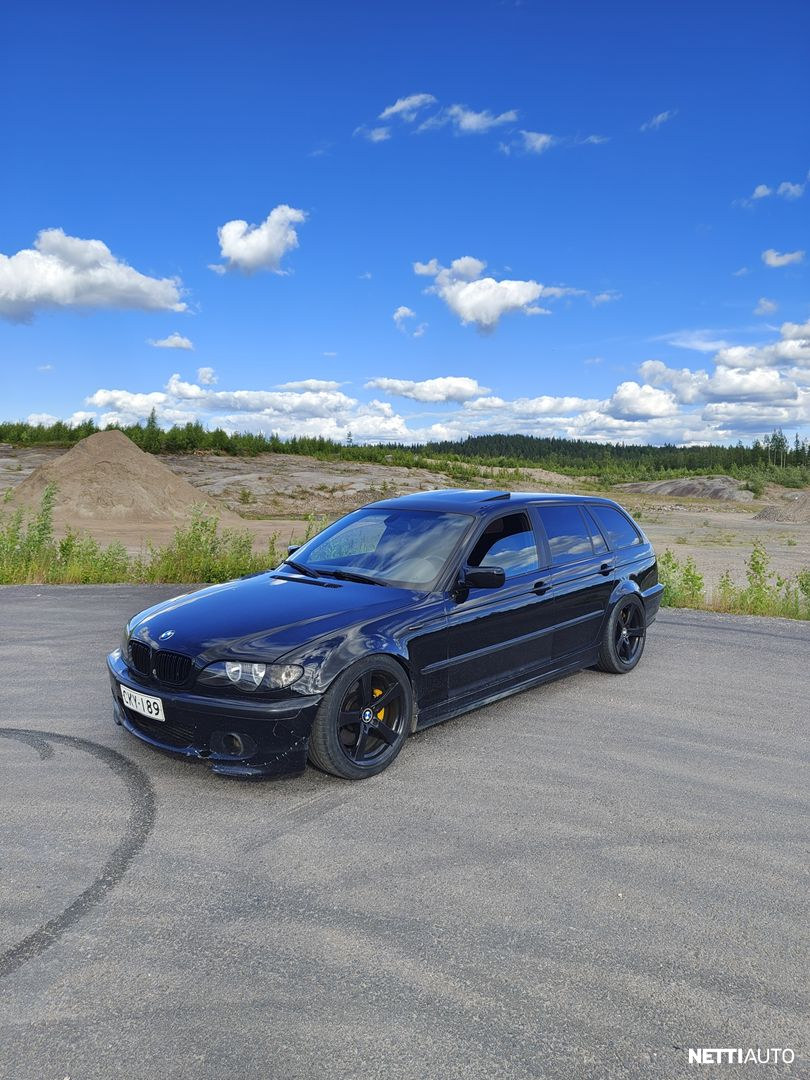 BMW 330