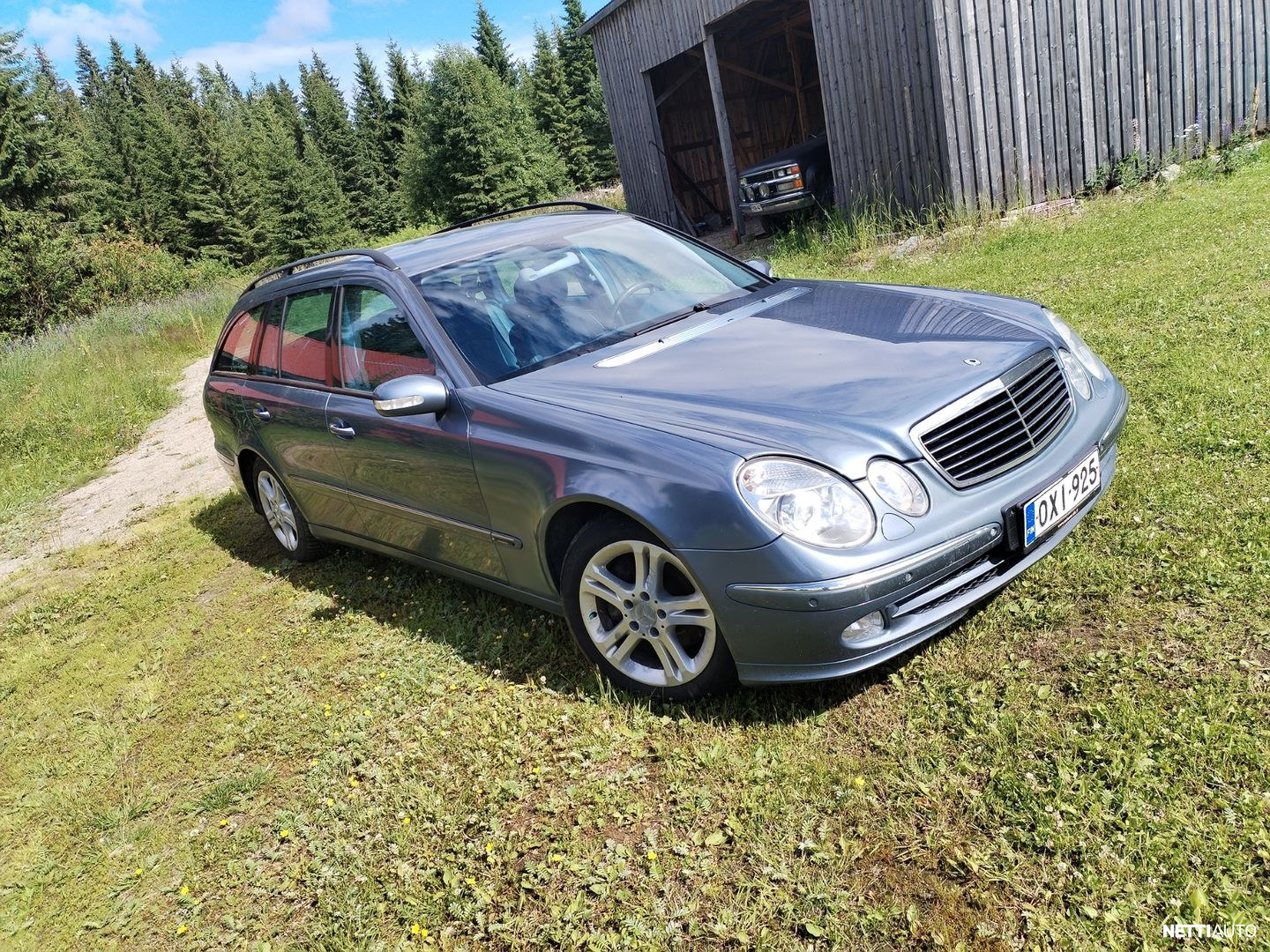 Mercedes-Benz 320
