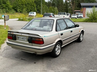 Toyota Corolla 1991, kuva 4/8