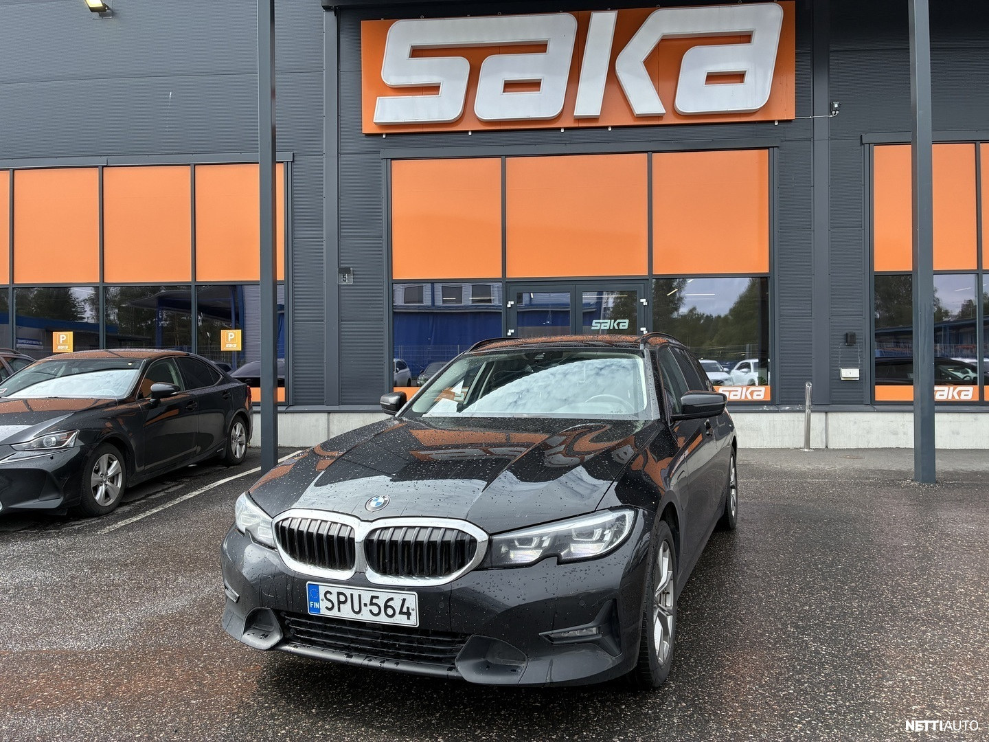 BMW 330