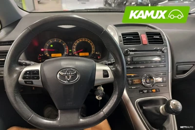 Toyota Auris Auris 1.6 Valvematic Life 2012, kuva 6/10