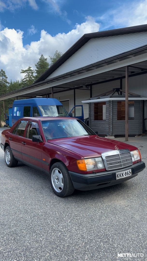 Mercedes-Benz 200