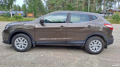 Nissan Qashqai DIG-T 115 Visia 2WD 6M/T 2015, kuva 2/14