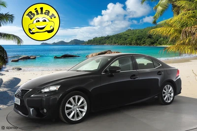 Lexus IS 300h Executive 2014, photo 3/32