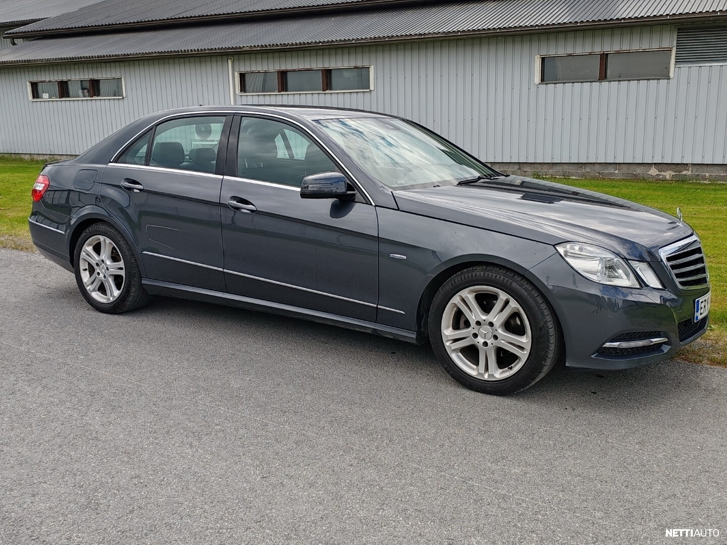 Mercedes-Benz E