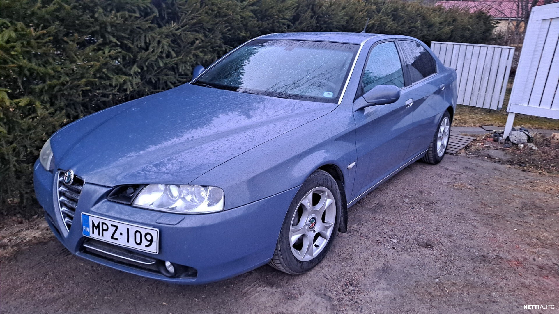 Alfa Romeo 166