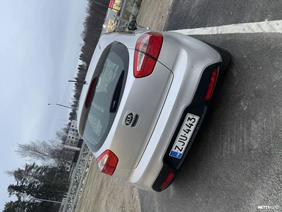 Kia Rio 1,4 CRDi ISG EX 5D EcoDynamics 2013, photo 4/10
