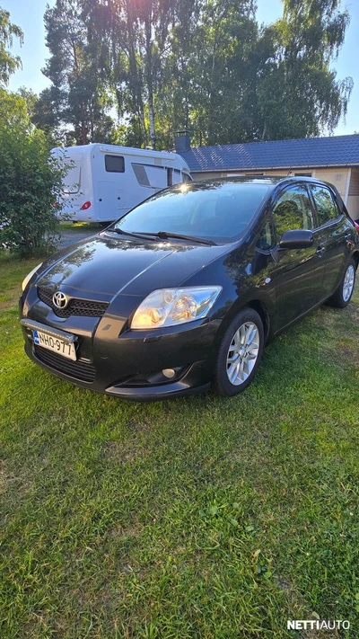 Toyota Auris 2008, kuva 1/7