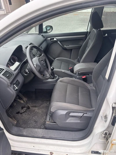 Volkswagen Touran 140hv 7 paikkainen 2011, photo 5/6