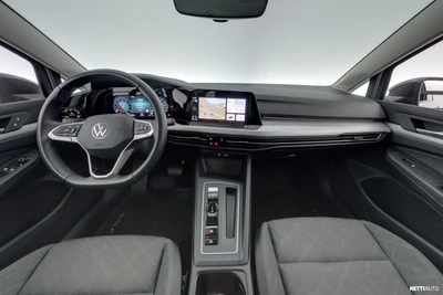 Volkswagen Golf 2023, photo 7/13