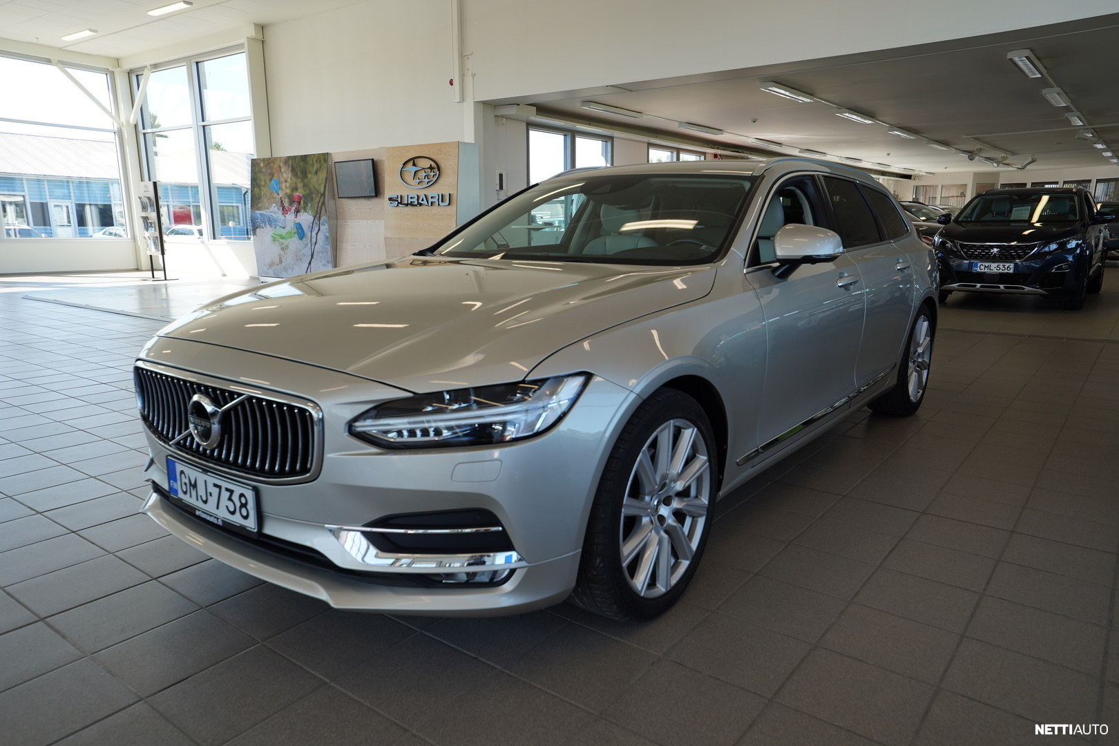 Volvo V90