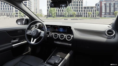 Mercedes-Benz EQA 300 4MATIC 2023, photo 7/10