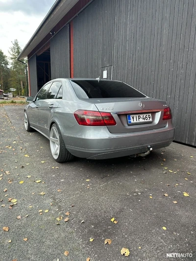 Mercedes-Benz E 250 2009, kuva 3/5