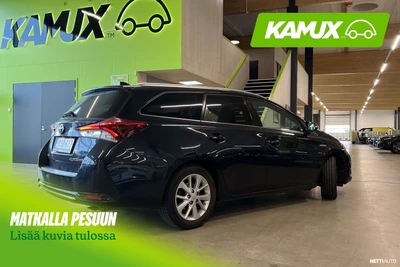 Toyota Auris 2015, kuva 2/10