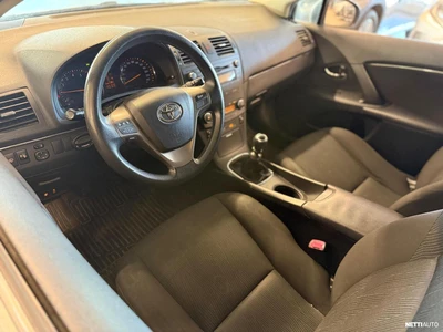 Toyota Avensis 2010, kuva 7/8