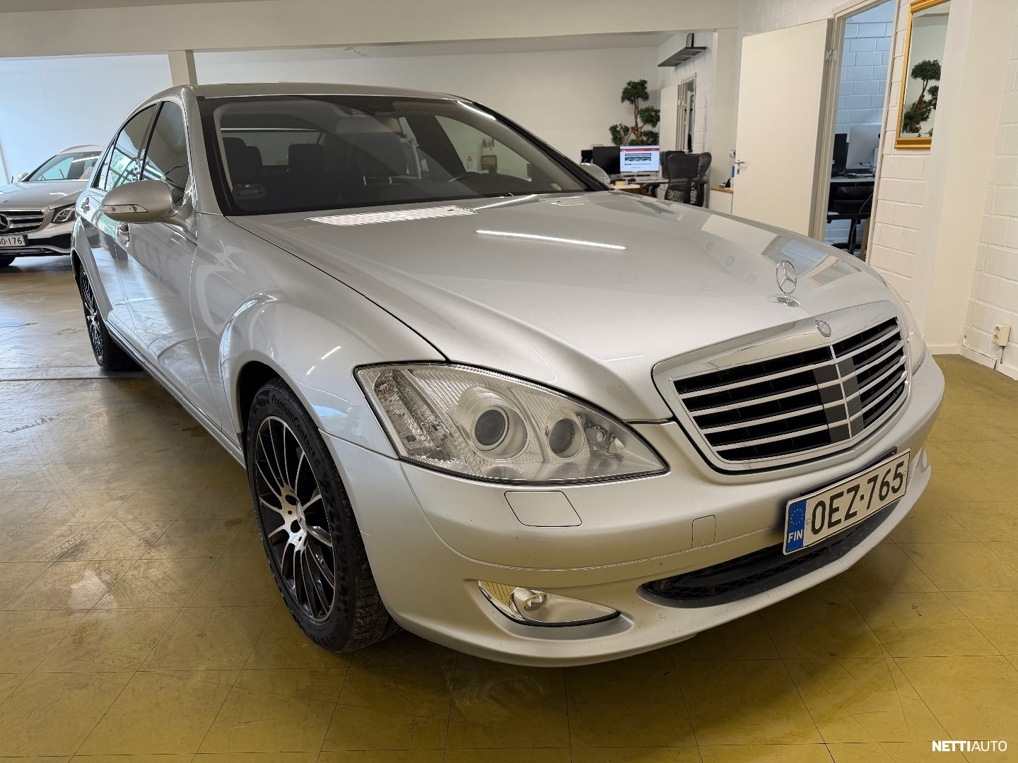Mercedes-Benz S