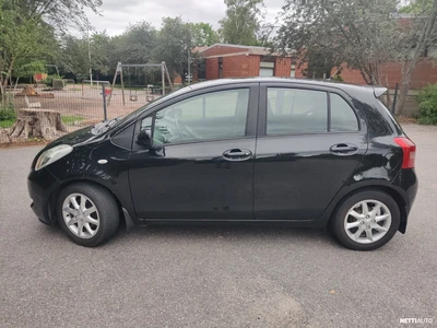 Toyota Yaris 1,3 VVT-i Linea Sol 5ov 2007, kuva 2/22