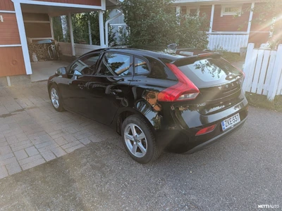 Volvo V40 D2 Business 2014, photo 3/17