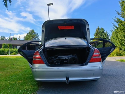 Mercedes-Benz 320 2005, kuva 5/24