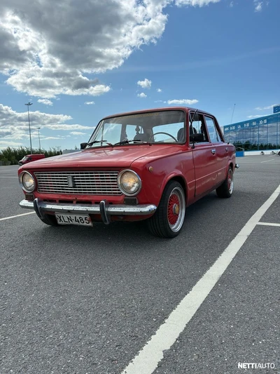 Lada 1200 1988, kuva 1/8