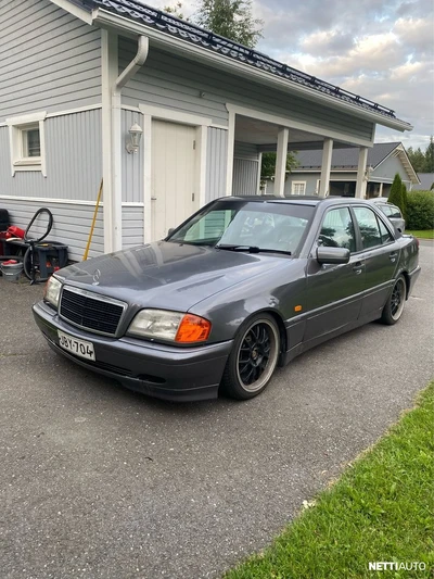 Mercedes-Benz C 1996, photo 1/8