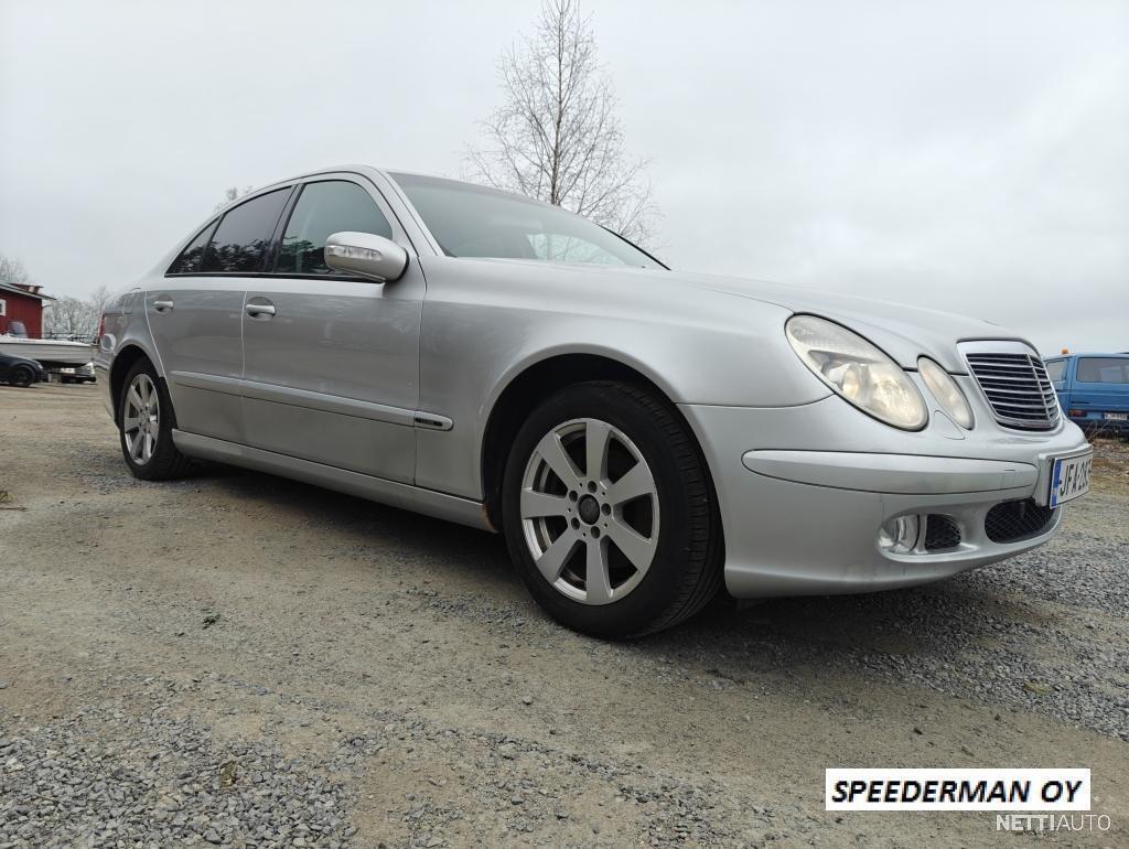 Mercedes-Benz 240