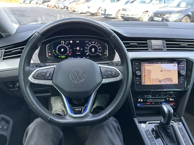 Volkswagen Passat 2021, photo 7/10