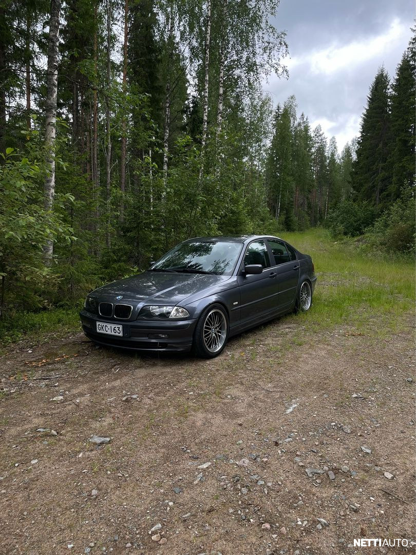 BMW 318
