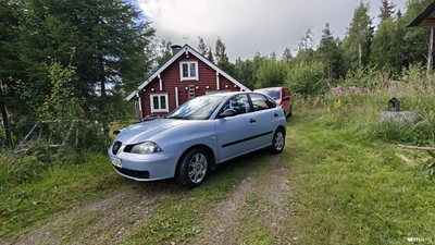 Seat Ibiza 2003, photo 1/11