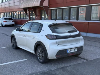 Peugeot e-208 2020, kuva 3/10