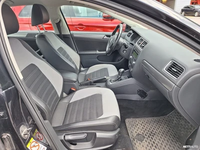 Volkswagen Jetta 2011, photo 6/7