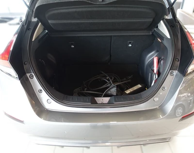 Nissan Leaf 2023, photo 7/11