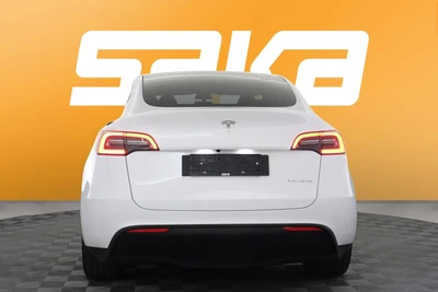 Tesla Model Y Long Range 2023, kuva 7/10