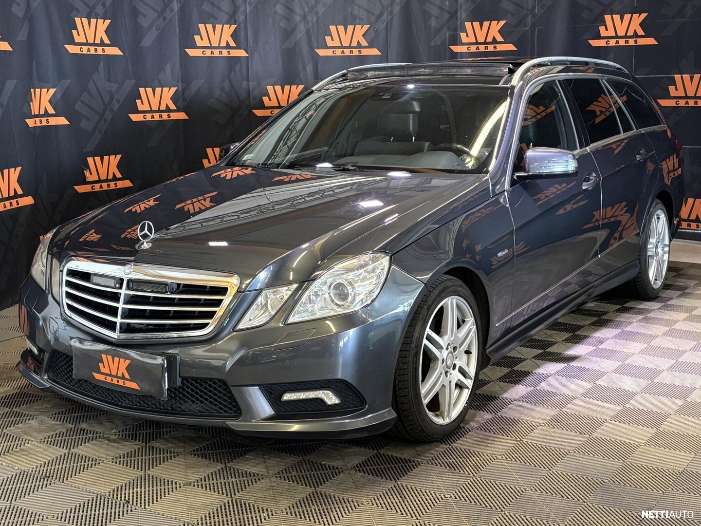 Mercedes-Benz E