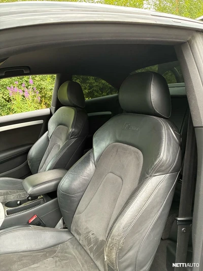 Audi A5 Coupé 3,0 V6 TDI 176 kW quattro 2008, photo 7/24