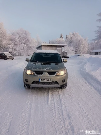 Mitsubishi Outlander 2009, kuva 1/8
