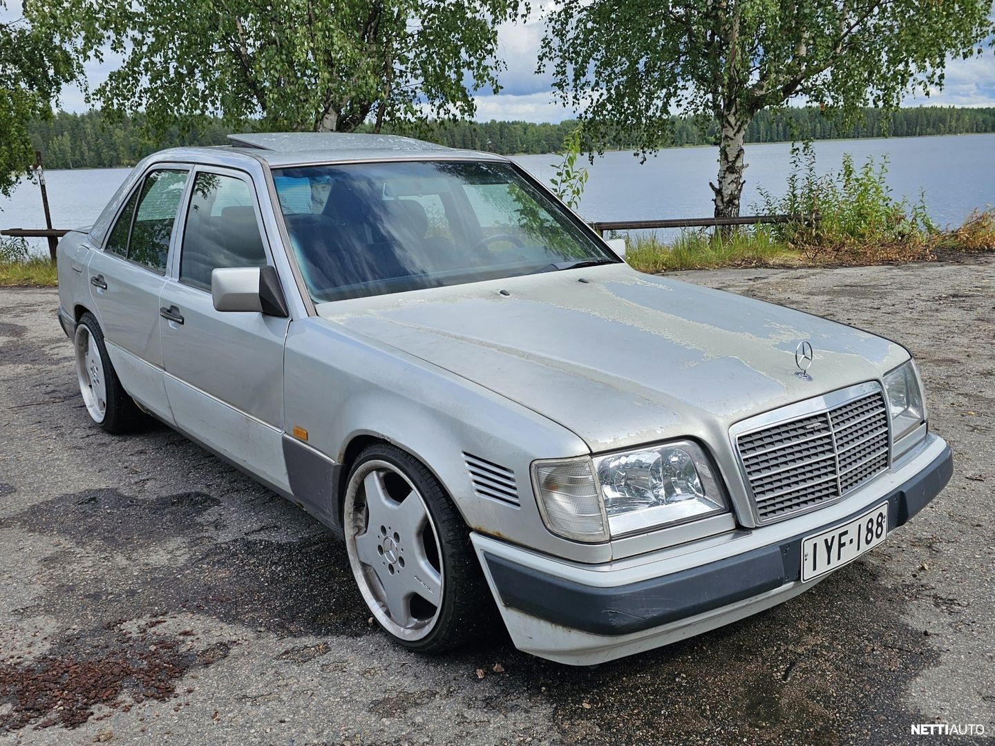 Mercedes-Benz E