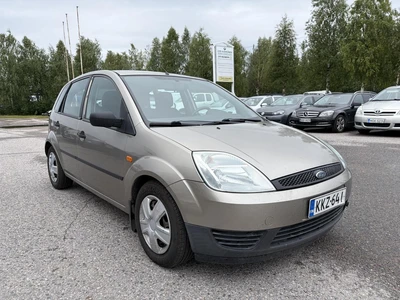 Ford Fiesta 1.3 5d 2004, photo 6/12