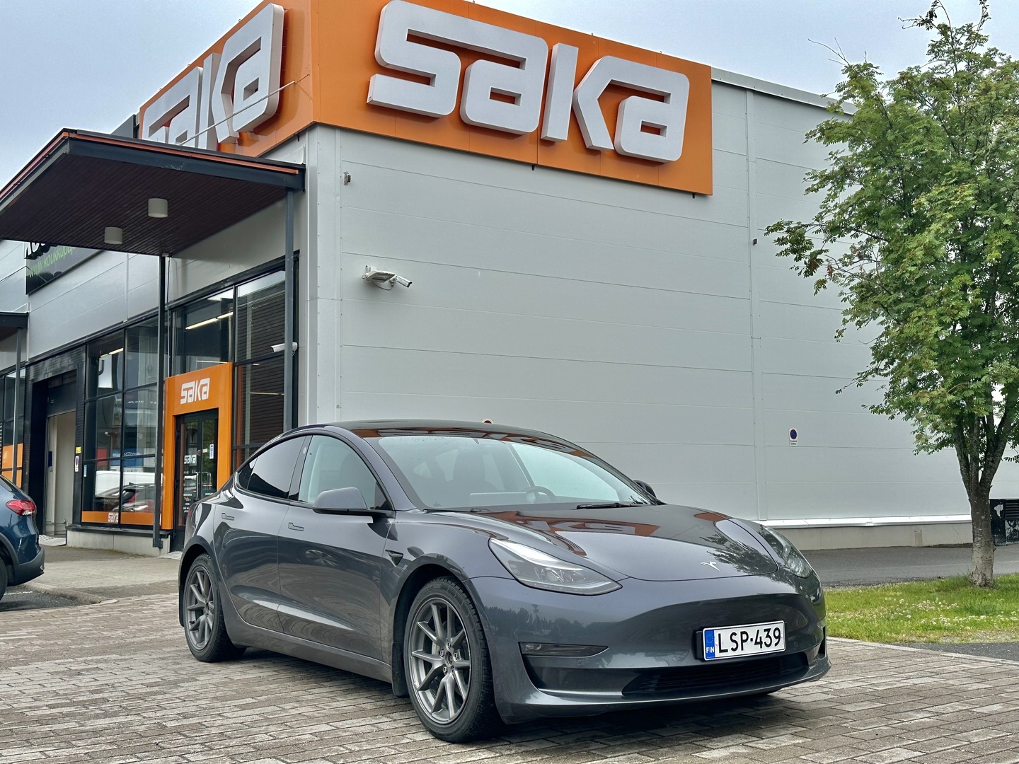Tesla Model 3 Long Range